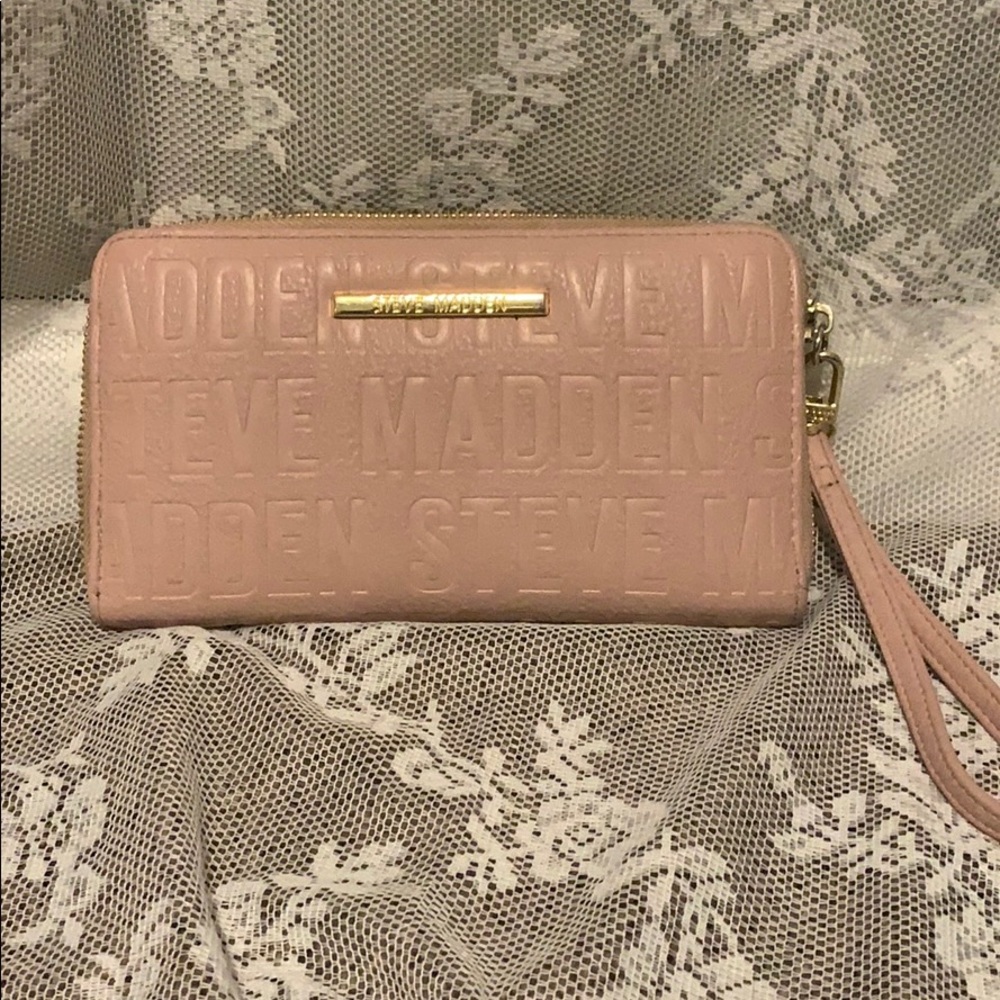 Steve Madden wallet